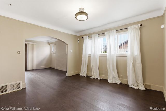 10388 Cedarlawn Street, Detroit, MI 48204