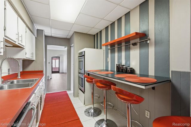 10388 Cedarlawn Street, Detroit, MI 48204