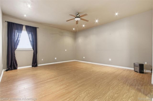 10388 Cedarlawn Street, Detroit, MI 48204