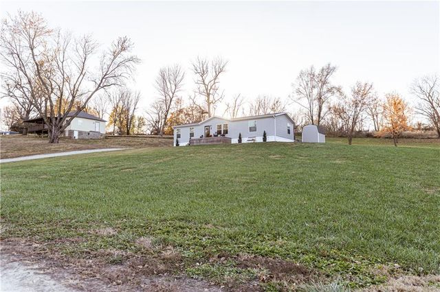 201 N Chestnut Street, Oregon, MO 64473