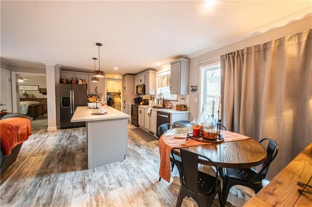 201 N Chestnut Street, Oregon, MO 64473