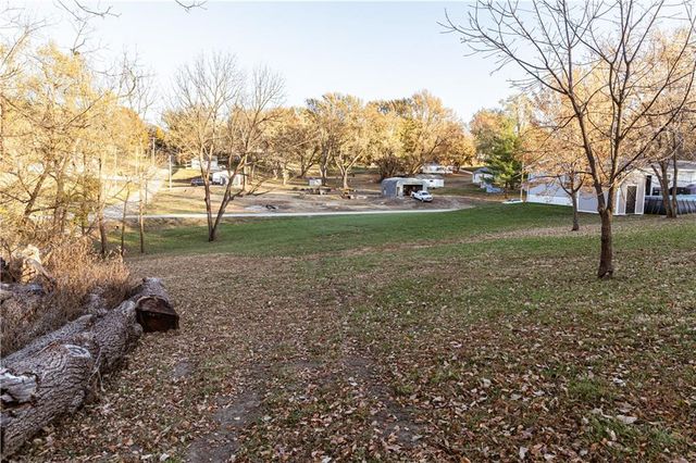 201 N Chestnut Street, Oregon, MO 64473