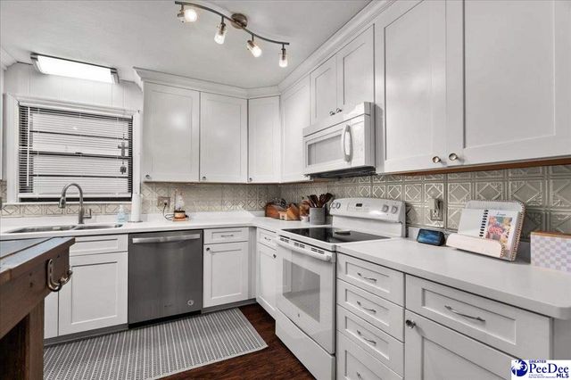 1205 S Riverdale Avenue, Florence, SC 29505