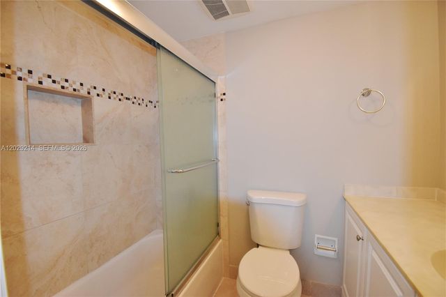 6080 NW 44th Street 201, Lauderhill, FL 33319
