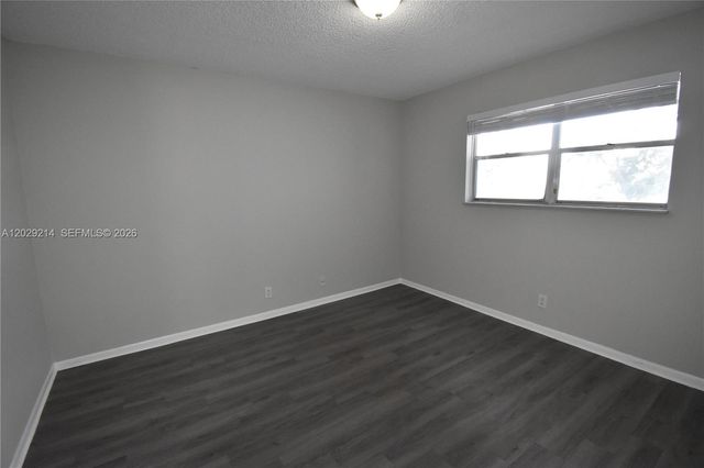 6080 NW 44th Street 201, Lauderhill, FL 33319