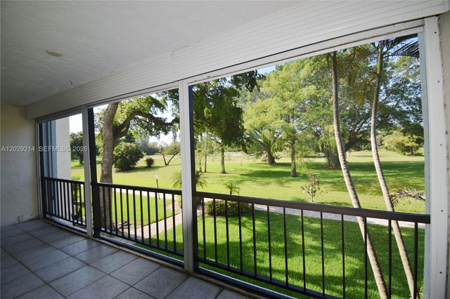 6080 NW 44th Street 201, Lauderhill, FL 33319