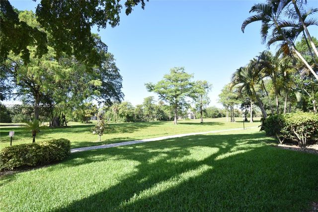 6080 NW 44th Street 201, Lauderhill, FL 33319