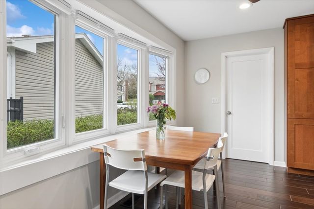 6644 Stowe Court, Lisle, IL 60532