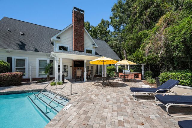 45 Sycamore Avenue 535, Charleston, SC 29407