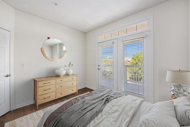 45 Sycamore Avenue 535, Charleston, SC 29407