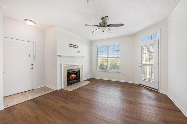 45 Sycamore Avenue 535, Charleston, SC 29407