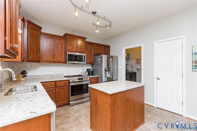 11907 Chislet Ct, Midlothian, VA 23112