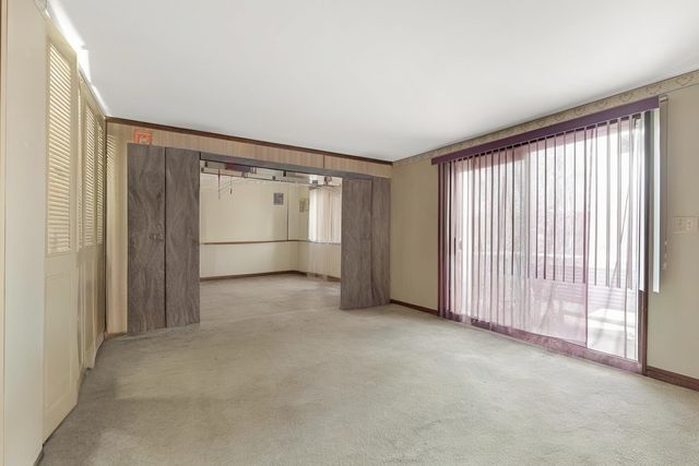 1808 LARGO Court, Schaumburg, IL 60194