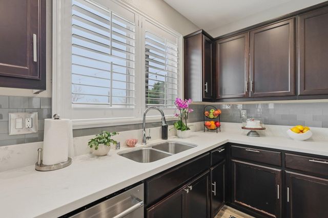 165 Little Ranch Cir, Oakley, CA 94561