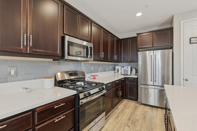 165 Little Ranch Cir, Oakley, CA 94561