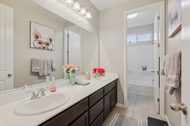 165 Little Ranch Cir, Oakley, CA 94561