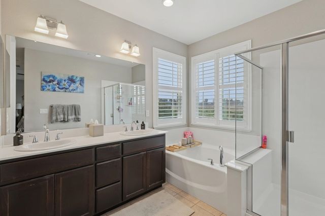 165 Little Ranch Cir, Oakley, CA 94561