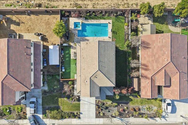 165 Little Ranch Cir, Oakley, CA 94561