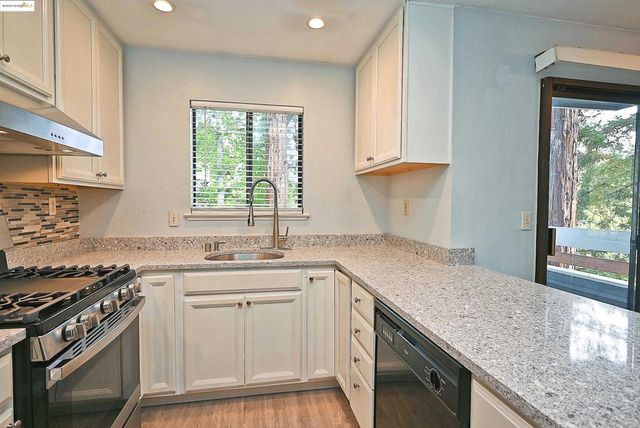 648 Fig Tree Lane, Martinez, CA 94553