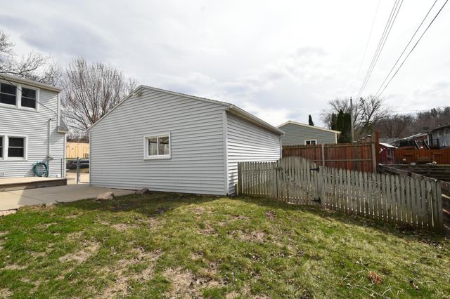 2641 4th Avenue NE, Rochester, MN 55906