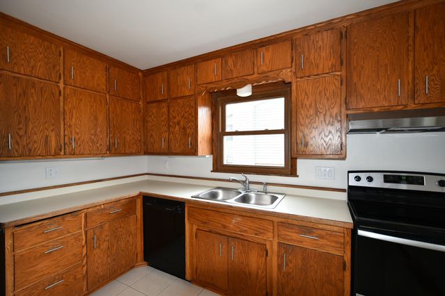 2641 4th Avenue NE, Rochester, MN 55906