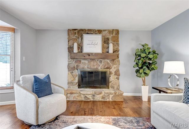 12861 White Rock Court, St Louis, MO 63131