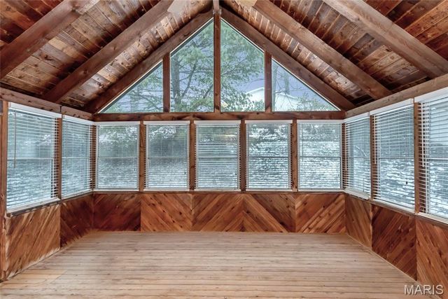 12861 White Rock Court, St Louis, MO 63131