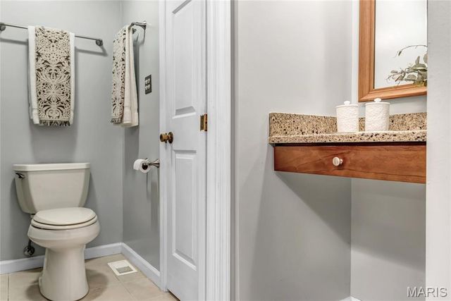 12861 White Rock Court, St Louis, MO 63131