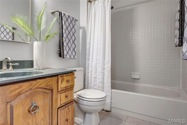 12861 White Rock Court, St Louis, MO 63131