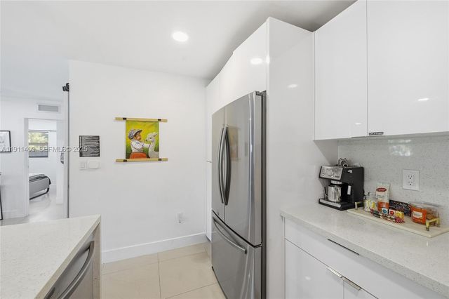 1464 NE 28th St, Pompano Beach, FL 33064