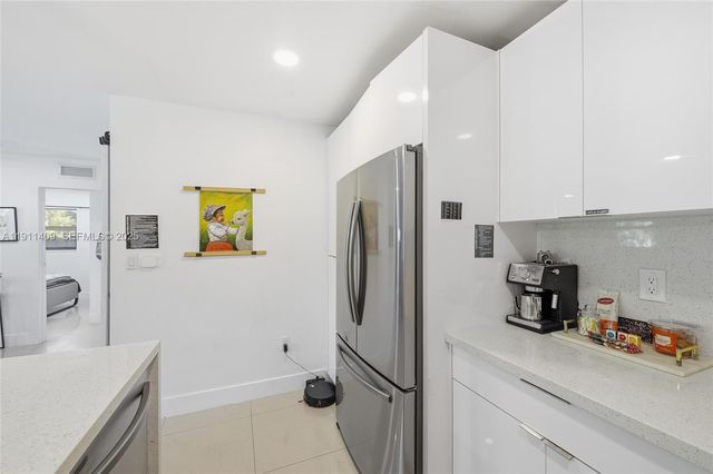 1464 NE 28th St, Pompano Beach, FL 33064