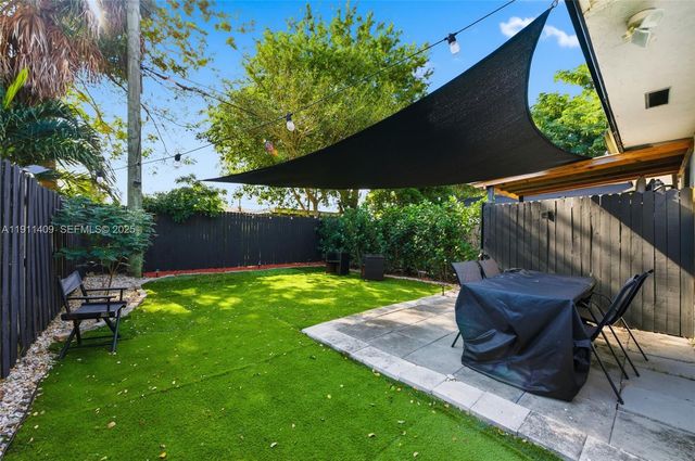 1464 NE 28th St, Pompano Beach, FL 33064