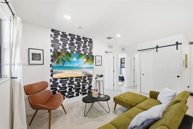 1464 NE 28th St, Pompano Beach, FL 33064