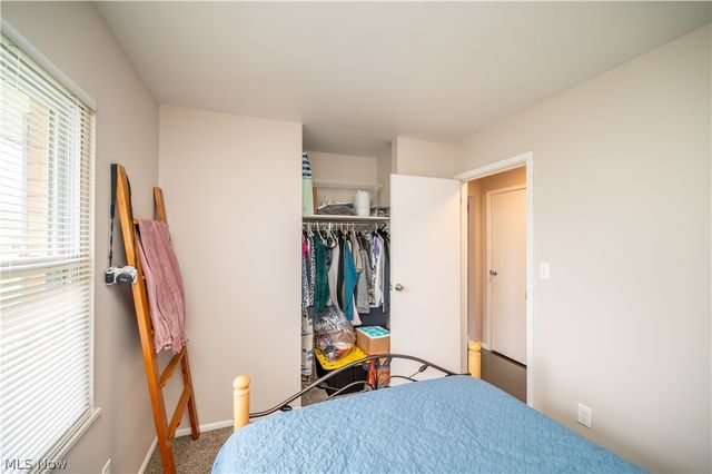 3295 Clearwater Street NW, Warren, OH 44485