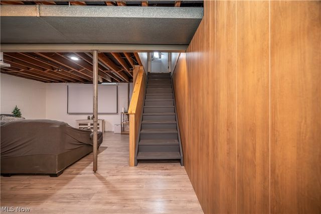 3295 Clearwater Street NW, Warren, OH 44485