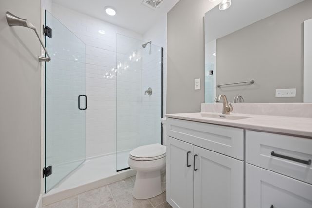 100 W 14th Street, C, Newport, KY 41071