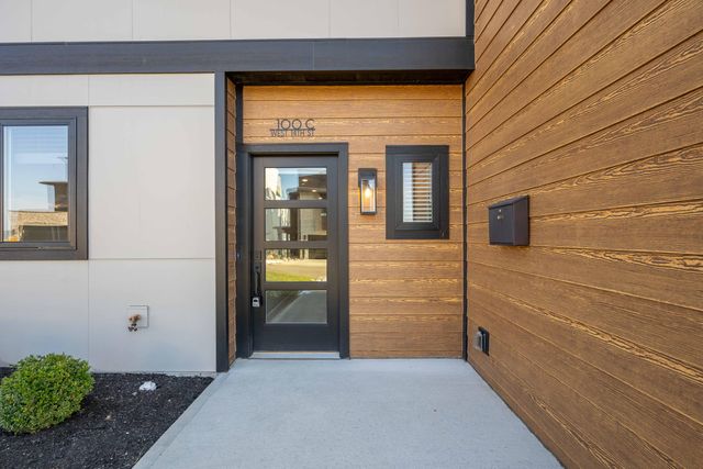 100 W 14th Street, C, Newport, KY 41071