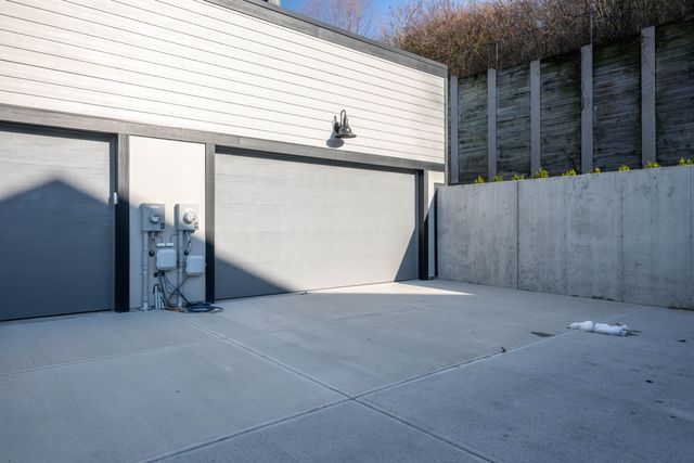 100 W 14th Street, C, Newport, KY 41071