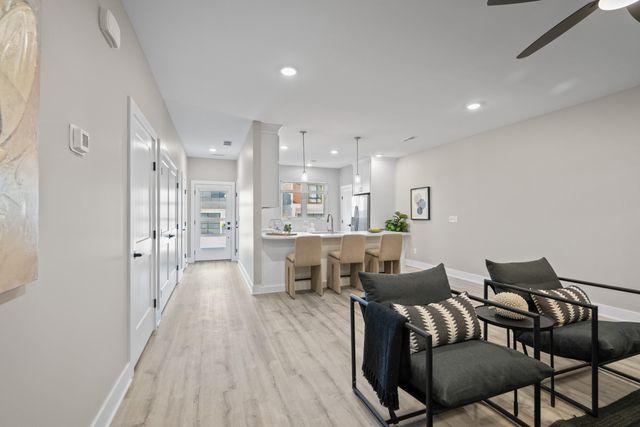 100 W 14th Street, C, Newport, KY 41071