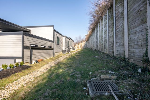 100 W 14th Street, C, Newport, KY 41071