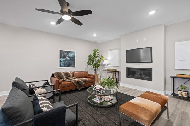 100 W 14th Street, C, Newport, KY 41071