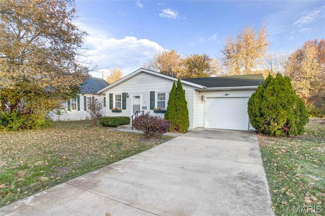 109 Walton Avenue, Jerseyville, IL 62052