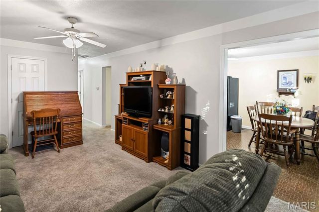 109 Walton Avenue, Jerseyville, IL 62052