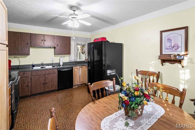 109 Walton Avenue, Jerseyville, IL 62052