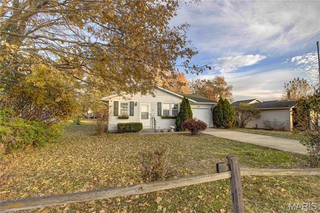 109 Walton Avenue, Jerseyville, IL 62052