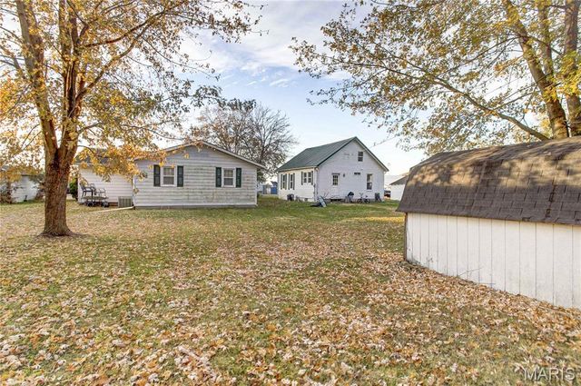109 Walton Avenue, Jerseyville, IL 62052