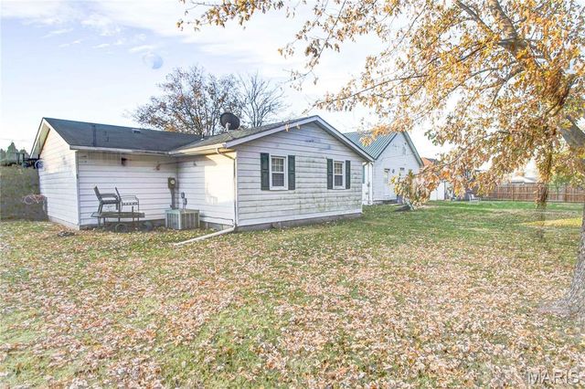 109 Walton Avenue, Jerseyville, IL 62052