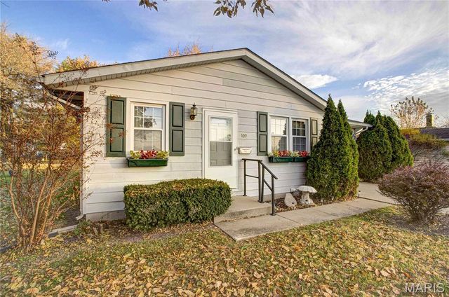 109 Walton Avenue, Jerseyville, IL 62052
