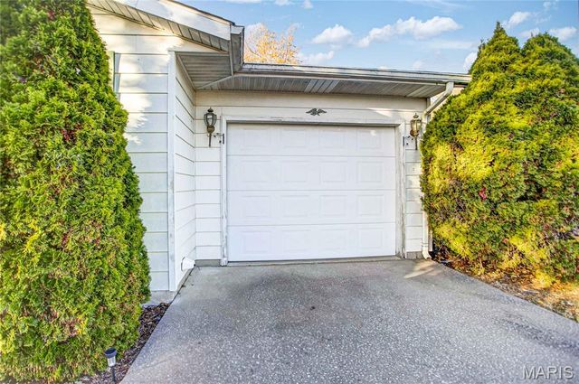 109 Walton Avenue, Jerseyville, IL 62052