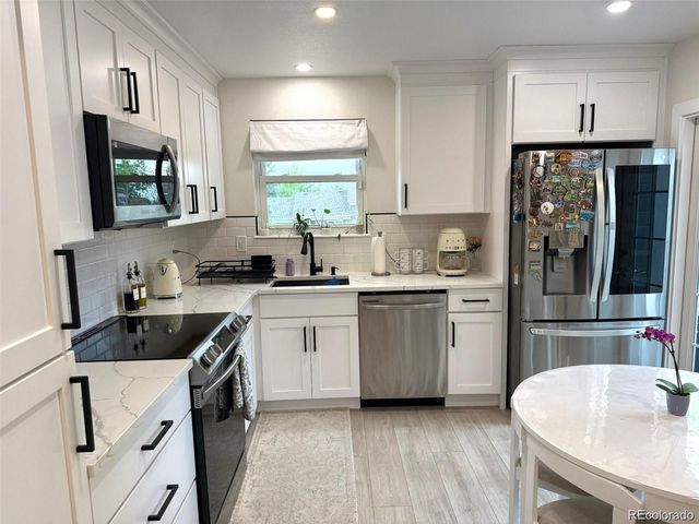 19917 E Crestline Place, Centennial, CO 80015